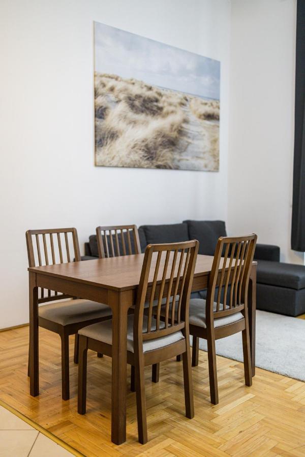 Cosy 1 Bedroom Apartment In Gozsdu Court Budapest Eksteriør billede
