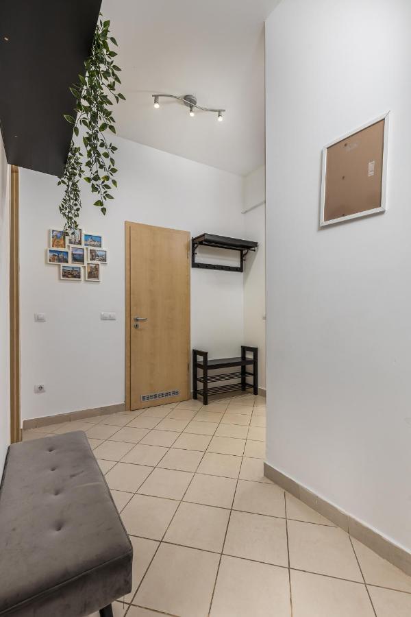 Cosy 1 Bedroom Apartment In Gozsdu Court Budapest Eksteriør billede